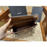 SAINT LAURENT【𝙈𝙖𝙣𝙝𝙖𝙩𝙩𝙖𝙣 𝟮𝟰𝙘𝙢】675626.Jd