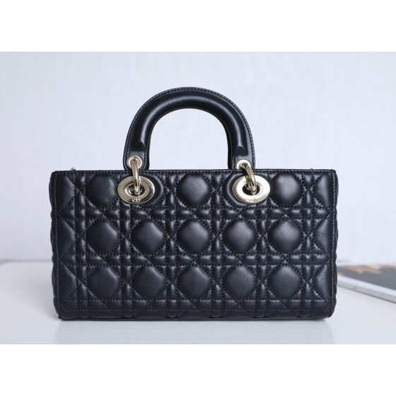 Dior Lady D-Joy is a classic style of the Goliath Bible