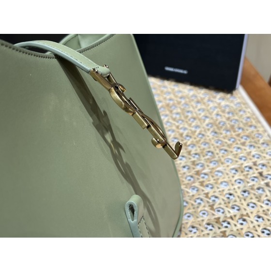 SAINT LAURENT Model: 657228 plain original leather.JD