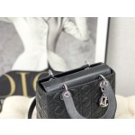 Dior five grid sheepskin black silver buckle 6605