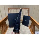 SAINT LAURENT model: 657228 original patent leather.JD