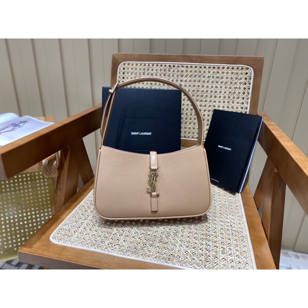 SAINT LAURENT Model: 657228 plain original leather.JD