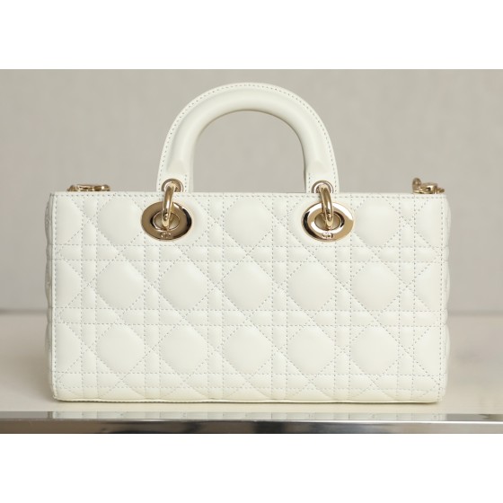 Dior Lady D-Joy is a classic style of the Goliath Bible