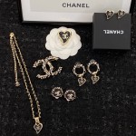 CHANEL brooch