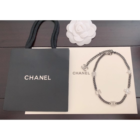 CHANEL necklace