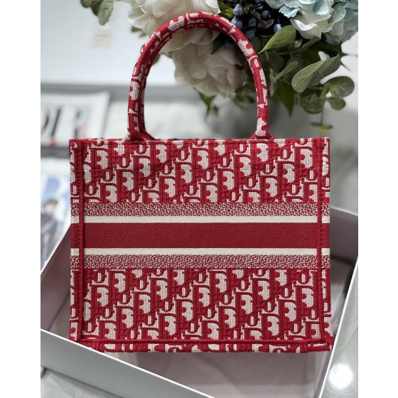 DIOR TOTE Classic Red Embroidery