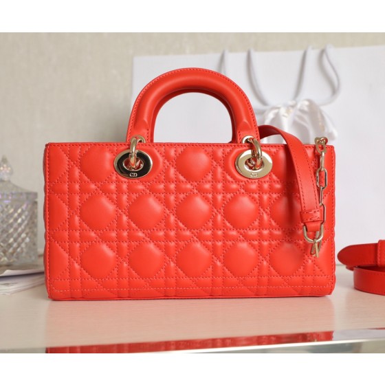 Dior Lady D-Joy is a classic style of the Goliath Bible