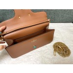 Valentino calfskin handbag 👜underarm bag Model: 1133 Decorative metal