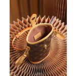 Louis Vuitton𝐅𝐎𝐋𝐃 𝐌𝐄 series #M80874#