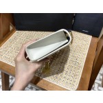 SAINT LAURENT #𝙆𝙖𝙩𝙚 20𝙘𝙢#474366Q