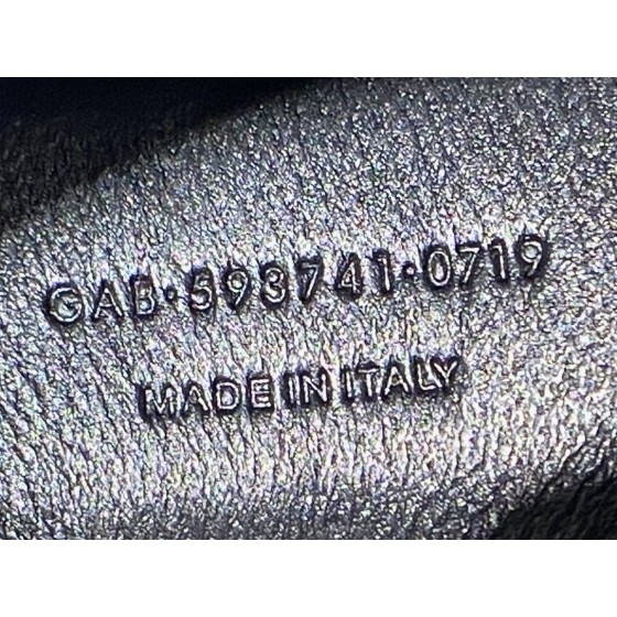 SAINT LAURENT 𝑴𝑨𝑵𝑯𝑨𝑻𝑻𝑨𝑵 𝑵𝑨𝑵𝑶#593741