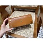 SAINT LAURENT 𝑴𝑨𝑵𝑯𝑨𝑻𝑻𝑨𝑵 𝑵𝑨𝑵𝑶#593741