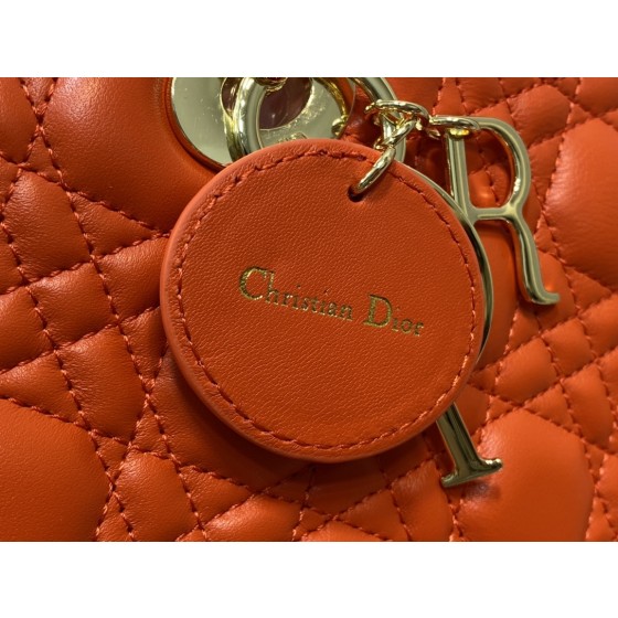 DIOR Lady's latest flip sheepskin seven compartments