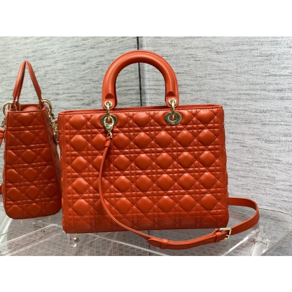 DIOR Lady's latest flip sheepskin seven compartments