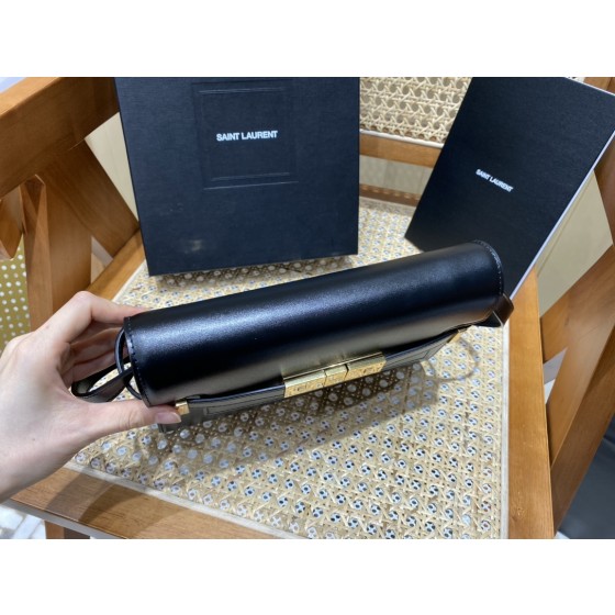 SAINT LAURENT【𝙈𝙖𝙣𝙝𝙖𝙩𝙩𝙖𝙣 𝟮𝟰𝙘𝙢】675626.Jd