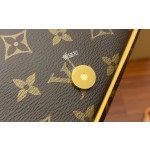 Louis Vuitton's exclusive debut model: M46049 Super Enhanced Edition