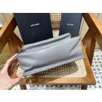 SAINT LAURENT  𝐍𝐢𝐤𝐢 28𝐜𝐦 #633158