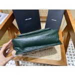 SAINT LAURENT  𝐍𝐢𝐤𝐢 28𝐜𝐦 #633158