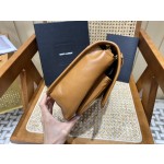 SAINT LAURENT  𝐍𝐢𝐤𝐢 28𝐜𝐦 #633158