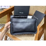 SAINT LAURENT  𝐍𝐢𝐤𝐢 28𝐜𝐦 #633158