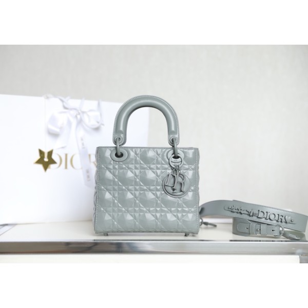 LADY DIOR diamond vine check four compartments DR-091