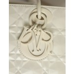 Dior Lady D-Joy is a classic style of the Goliath Bible