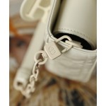 Dior Lady D-Joy is a classic style of the Goliath Bible