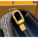 Louis Vuitton exclusive starting model: M59716