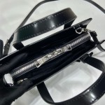 Prada mini shopping bag 🎉 1BA357