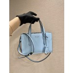 Prada mini shopping bag 🎉 1BA357