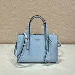 Prada mini shopping bag 🎉 1BA357