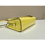 Prada mini shopping bag 🎉 1BA357