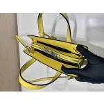 Prada mini shopping bag 🎉 1BA357