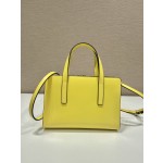 Prada mini shopping bag 🎉 1BA357