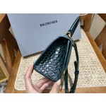 BALENCIAGA 𝐇𝐨𝐮𝐫𝐠𝐥𝐚𝐬𝐬 𝐗𝐒 crocodile-textured cowhide