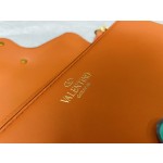 Valentino calfskin handbag 👜underarm bag Model: 1133 Decorative metal