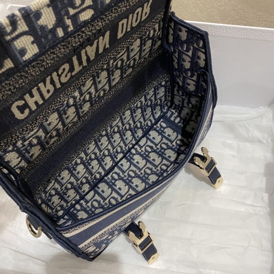 DIOR latest messenger bag