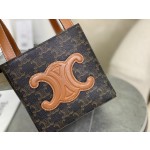 CELINE Embossed Portable Box Model: 199202