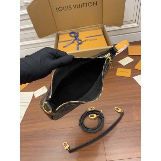 Louis Vuitton's exclusive debut model: M46002 Super Enhanced Edition