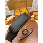 Louis Vuitton's exclusive debut model: M46002 Super Enhanced Edition