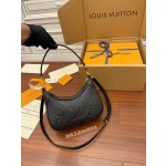 Louis Vuitton's exclusive debut model: M46002 Super Enhanced Edition