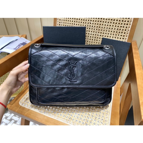 SAINT LAURENT  𝑵𝒊𝒌𝒊 𝑳𝒂𝒓𝒈𝒆_𝟯𝟮𝒄𝒎 #498830