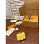 Louis Vuitton exclusive starting model: M81407