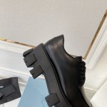 Prada open edged vermilion lacquered leather thick sole casual small leather shoes