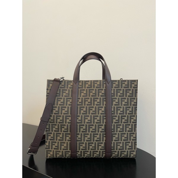FENDI Men's Presbyopia Tote Bag