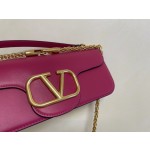Valentino calfskin handbag 👜underarm bag Model: 1133 Decorative metal