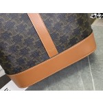 CELINE Medium Size 𝗧𝗿𝗶𝗼𝗺𝗽𝗵𝗲 Water Bucket Bag Model: 191132