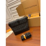 Louis Vuitton M45911