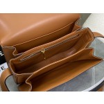 CELINE Embossed Medium Brown 𝗯𝗼𝘅 Model: 199223