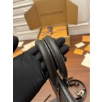 Louis Vuitton's exclusive debut model: M46098 Super Enhanced Edition